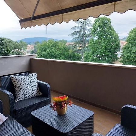 Lungarno 32 With Private Parking Appartement Florence Buitenkant foto