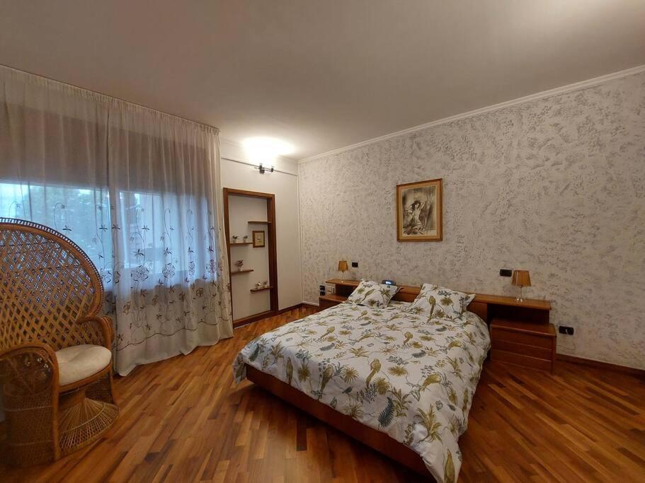 Lungarno 32 With Private Parking Appartement Florence Buitenkant foto