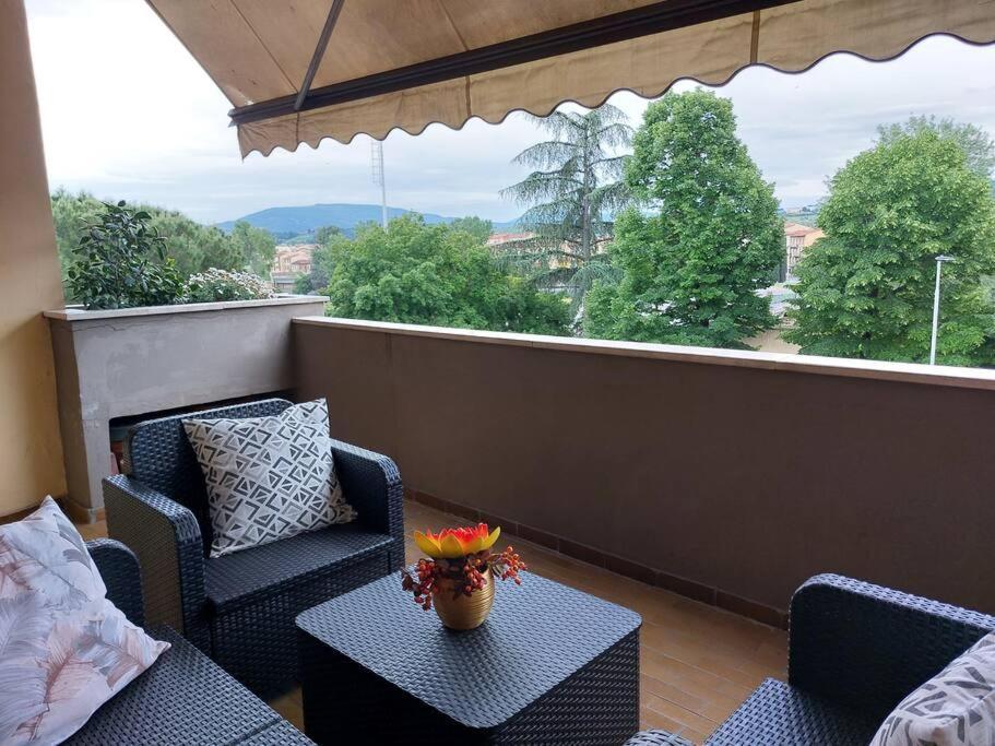 Lungarno 32 With Private Parking Appartement Florence Buitenkant foto
