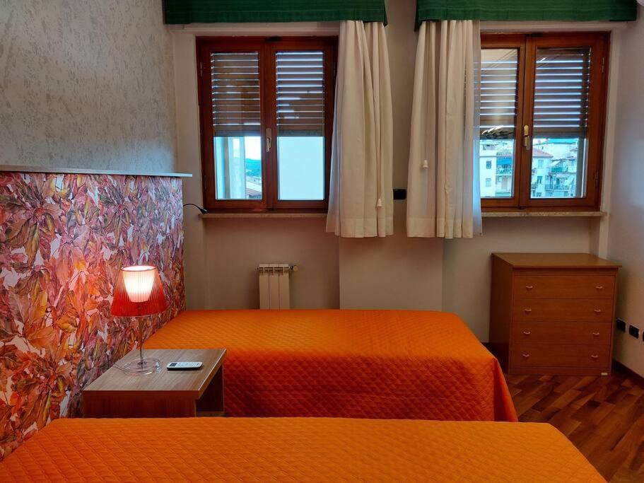 Lungarno 32 With Private Parking Appartement Florence Buitenkant foto