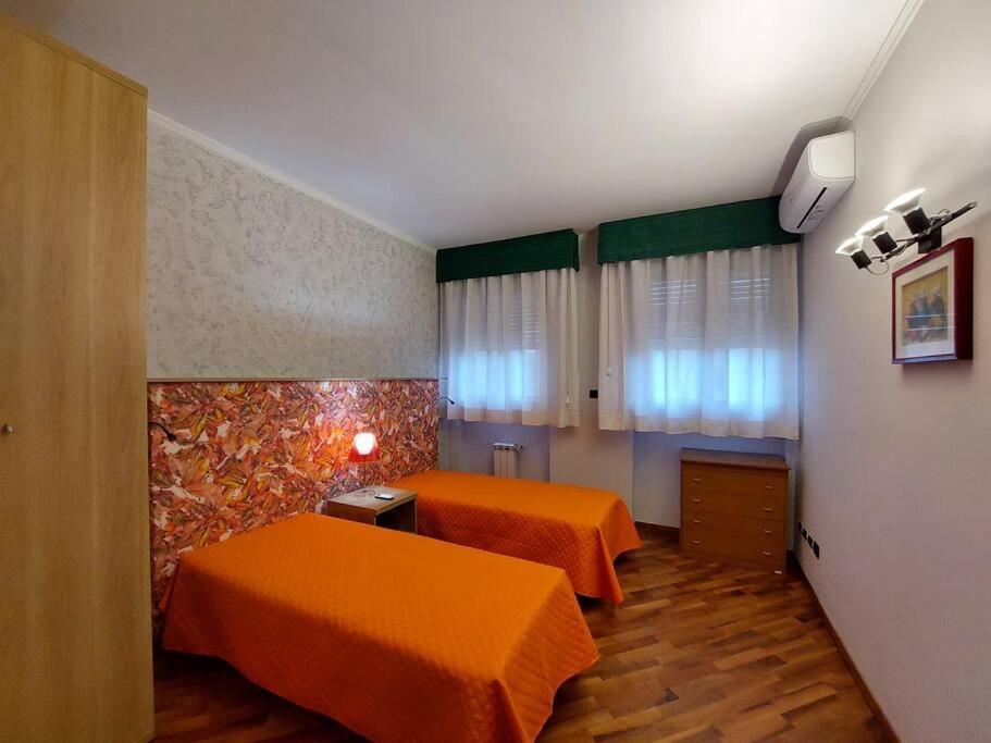 Lungarno 32 With Private Parking Appartement Florence Buitenkant foto
