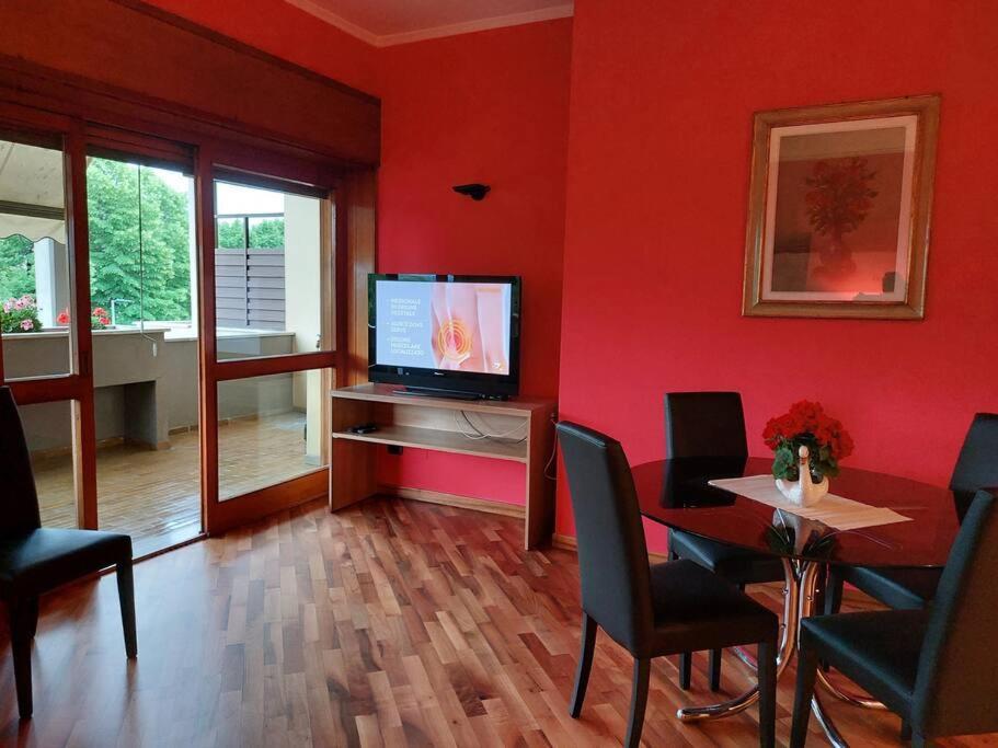 Lungarno 32 With Private Parking Appartement Florence Buitenkant foto