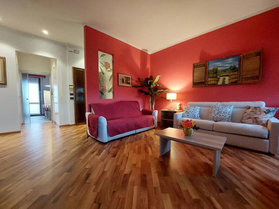 Lungarno 32 With Private Parking Appartement Florence Buitenkant foto