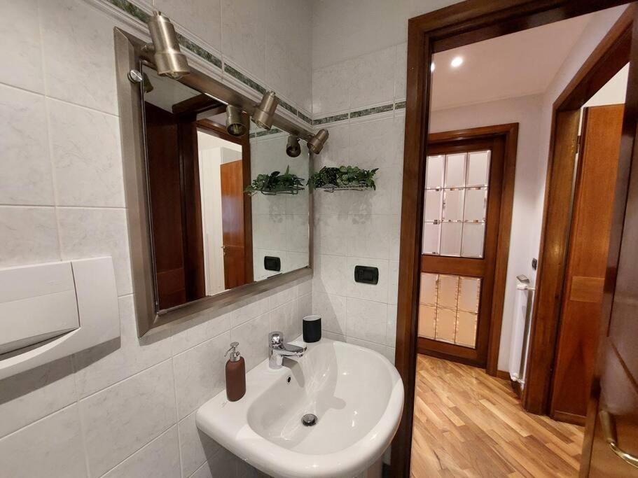 Lungarno 32 With Private Parking Appartement Florence Buitenkant foto